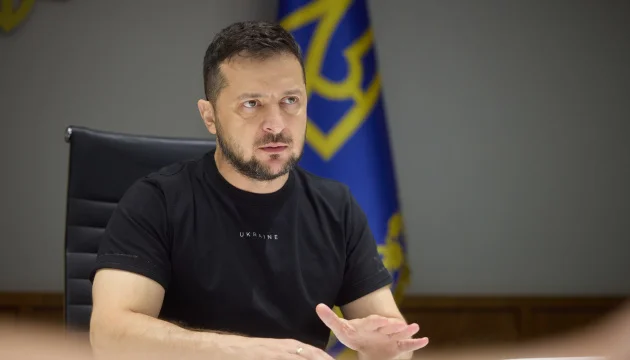 Ukrainian forces destroy Russian Su-24M at Saki airfield – Zelensky