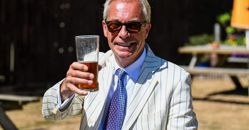 Farage wins Clacton by-election