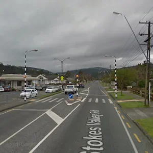 Lower Hutt pedestrian seriously injured after being hit by car in Stokes Valley