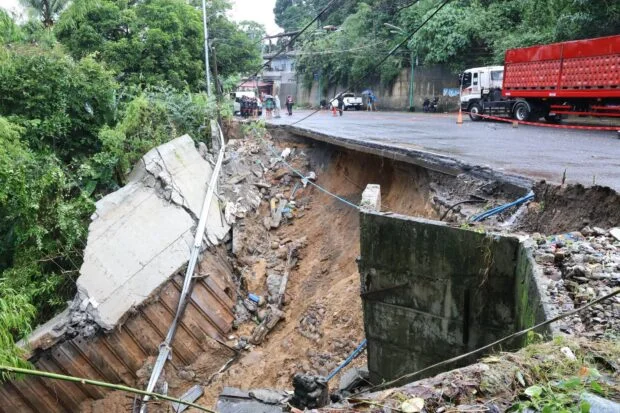 Landslide destroys house in Olongapo City