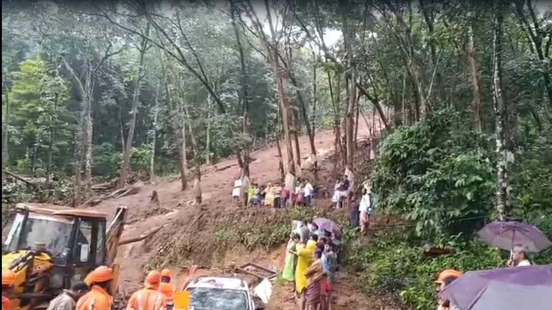 Landslip claims mother and son in Poonjar