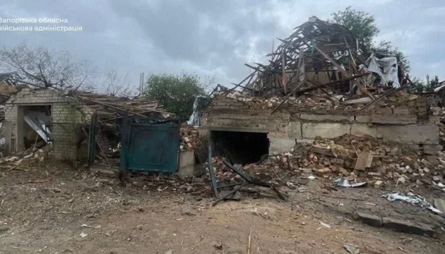 Russians launch over 970 attacks on Zaporizhzhia region over past day, two injured