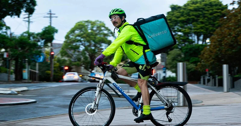 Food delivery workers to get minimum hourly wages for ‘engaged time’, say Australia’s new rules