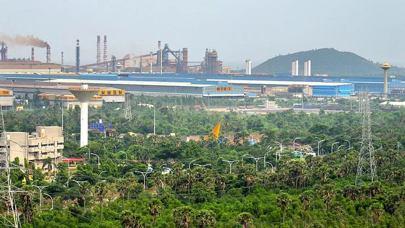 Centre orders withdrawal of CISF 
wings from Visakhapatnam Steel Plant by November 17