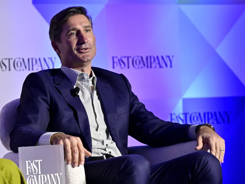 Starbucks CEO says the coffee chain won’t lose its cash-strapped consumers because it’s on its way to being a ‘world-class customer service’ company