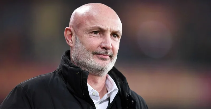 EPL: ‘They’re the strongest team’ – Ex-Chelsea star, Leboeuf names club to win title
