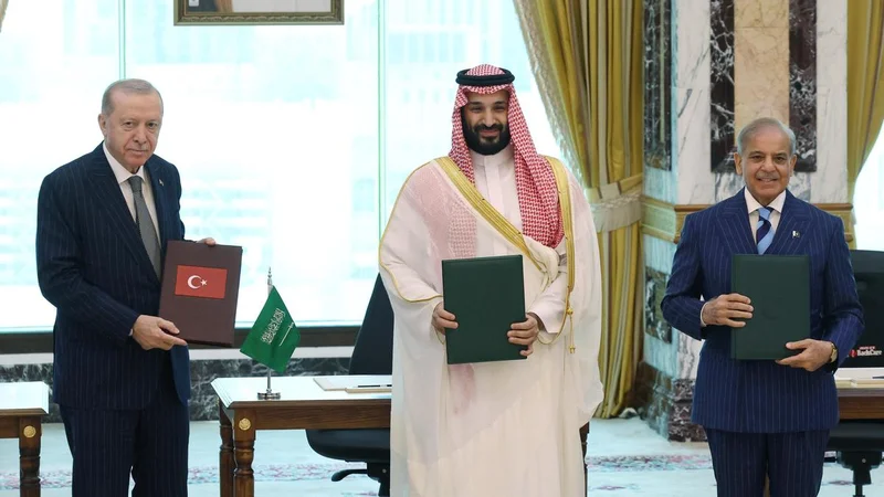 Turkiye lays out plans for defence pact with Pakistan, Saudi Arabia