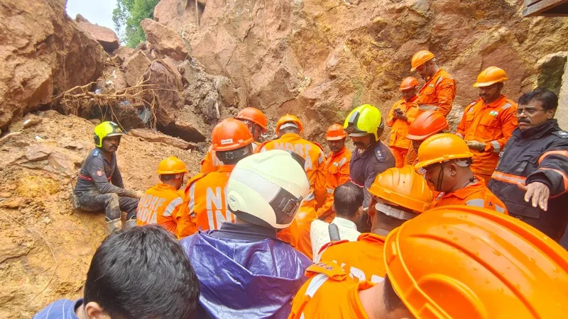 Top news of the day: At least 7 killed in Kurla landslip; Tamil Nadu Assembly seeks a freeze on Lok Sabha seats at 543, and more