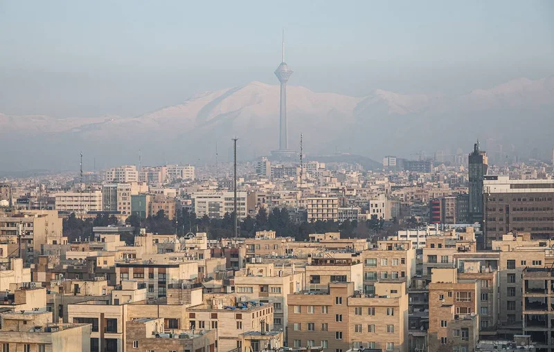 Press review: US-Iran seek talks as Ukraine ups civilian hits and Syria oil route emerges