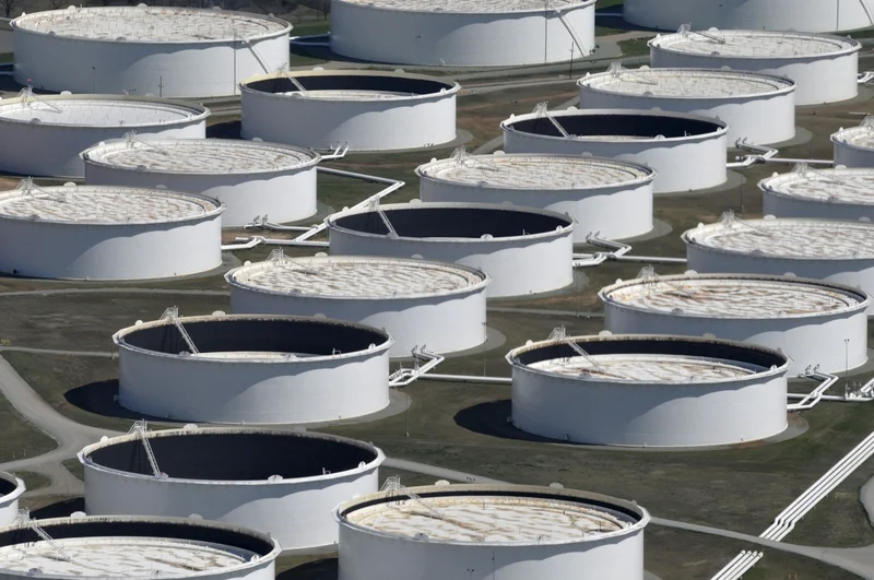 Oil prices rise as Iran rules out interim deal extension, threatens to escalate conflict