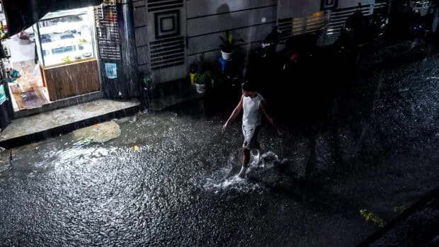479 families flee floods in Iloilo City