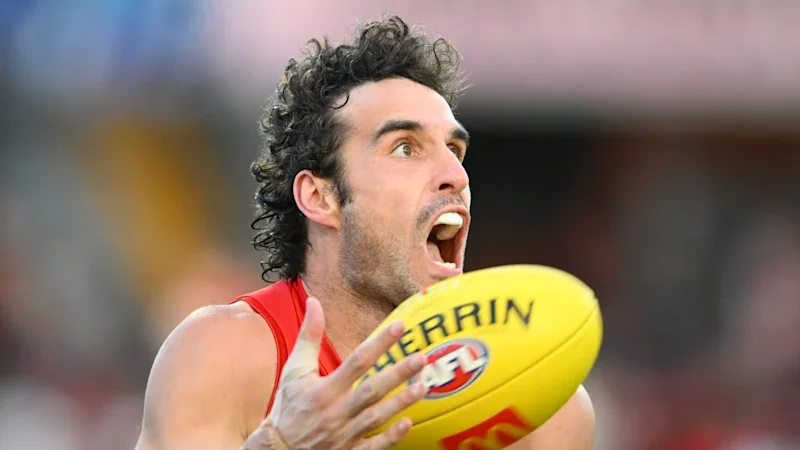 AFL LIVE: ‘This is a love job’: Lyon on giving Saints stalwart a farewell game
