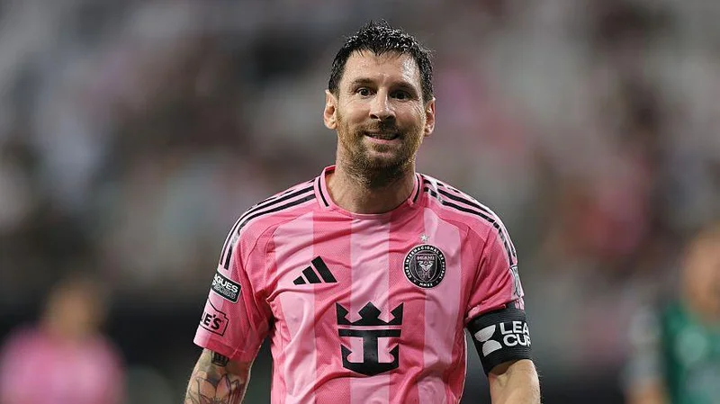 MLS: Lionel Messi fined for slapping Sullivan