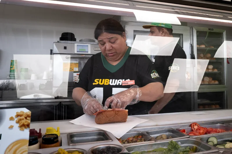 Subway to require longer hours and accept delivery orders in push to save chain