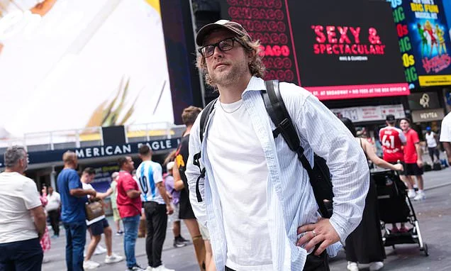 Could AI replace the tour guide? I took these £429 smart glasses sightseeing in New York - with Judi Dench in my ear - to find out