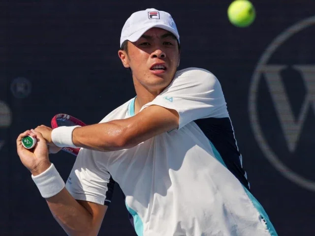 Nakashima pounds Fritz in Cincinnati upset
