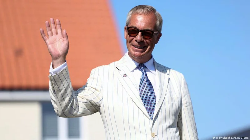 UK: Nigel Farage beats a trash can in Clacton by-election