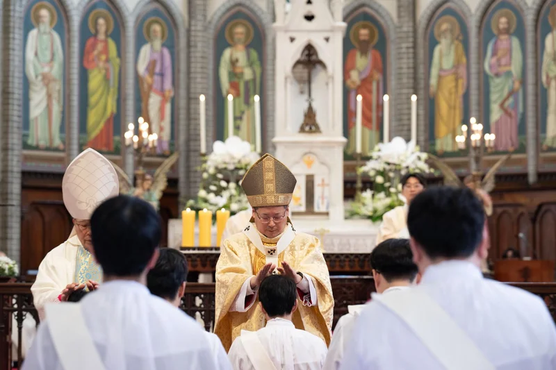 Korea's top Catholic leader offers condolences to Colombia quake victims