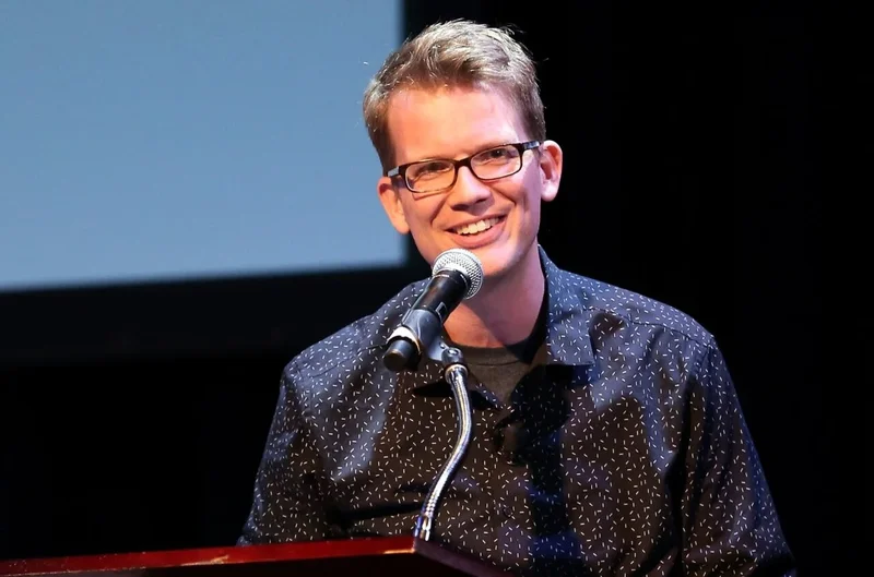YouTuber Hank Green Is Facing a Fan Revolt Over His AI Use