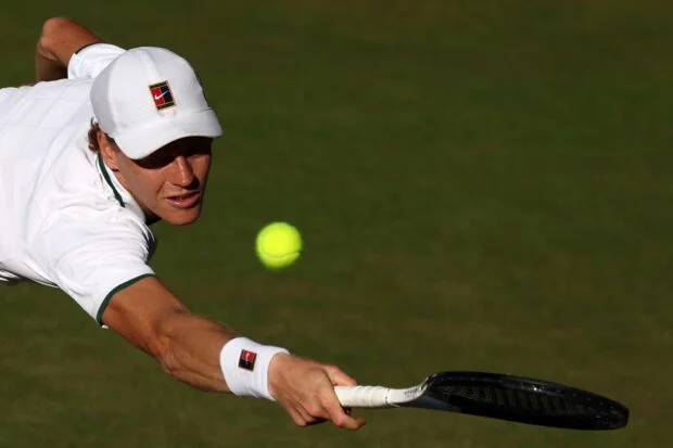 Jannik Sinner withdraws from Cincinnati Open due to knee injury