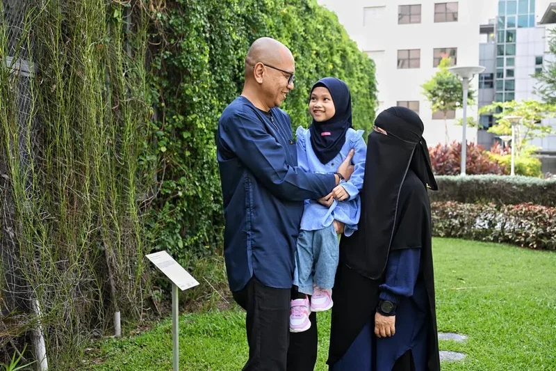 Girl born with skin missing from her scalp, body, arms and legs, treated with her own lab-grown skin
