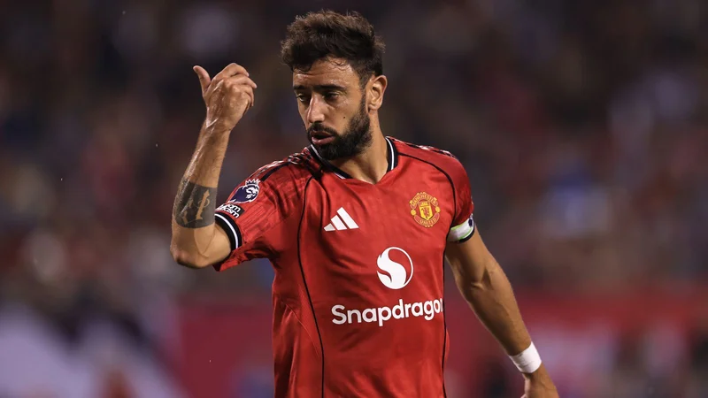 EPL: Bruno Fernandes blames Man Utd players for 2-0 defeat to Hull City