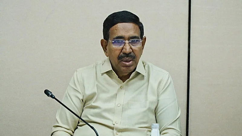 Narayana reviews progress of iconic buildings in Amaravati