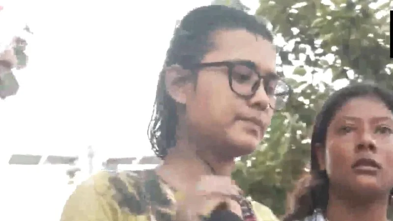 Jharkhand protest: Man throws ink at AISA President Neha for being ‘anti-national’, detained