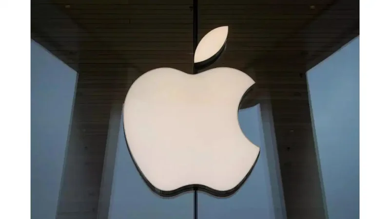 Tesla investor Ross Gerber says buy iPhone 17 before Apple raises iPhone 18 prices