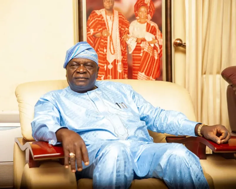 Osun: Adeleke never bought me a car – Ex-Governor, Oyinlola