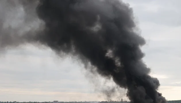 Russian forces attack port infrastructure in Mykolaiv, damage civilian vessel