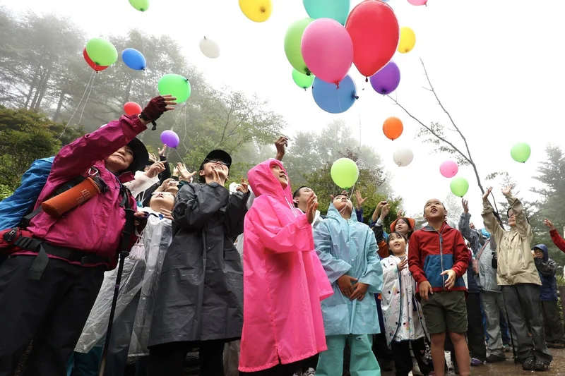 JAL plane crash victims mourned 41 years after accident