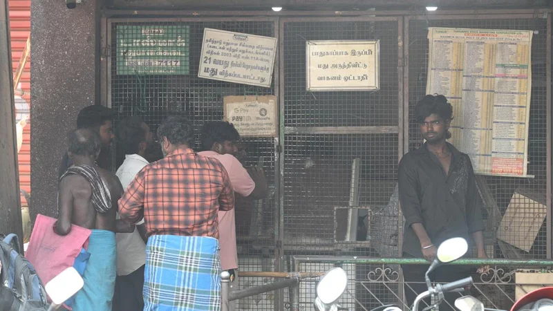 TASMAC shops must issue bills for every bottle of liquor they sell: Madras High Court