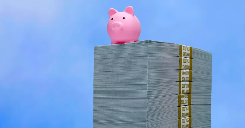 Is a CD or a money market account better now? Here's what 3 experts think.