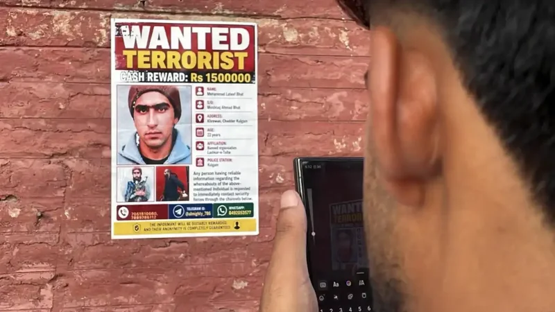 Police put up posters of Lashkar commander across J&amp;K, declare Rs 15L reward