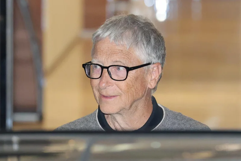 [PHOTO] Bill Gates arrives in Korea