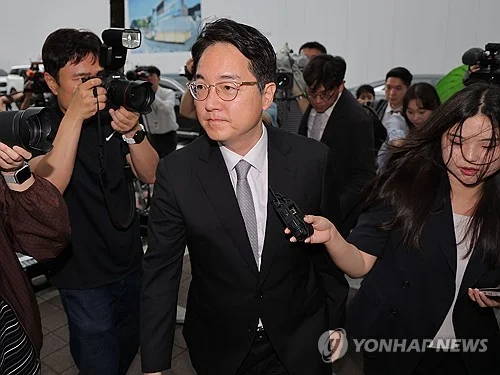 Ex-prosecutor general indicted over alleged martial law involvement