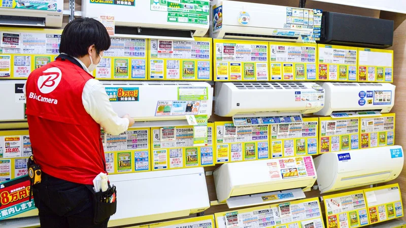 Japanese Consumers Rush to Buy Air Conditioners Before New Standards Introduced