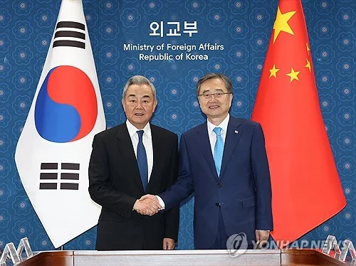 (2nd LD) Chinese FM pledges to keep playing 'constructive role' for peace on Korean Peninsula