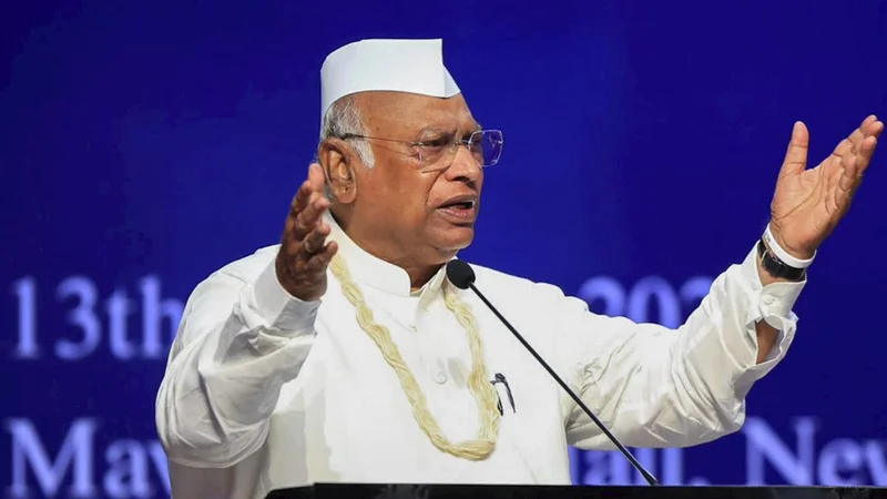 Kharge seeks Govt. answers over alleged increased Chinese activity on Arunachal Pradesh border