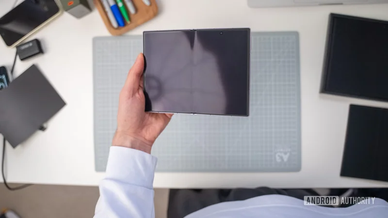Samsung’s next foldable display trick could make creases much less noticeable