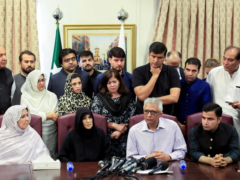PTI accuses Pakistan government of defying ex-PM Imran Khan hospital order