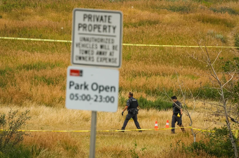 Calgary officer shot, suspect found dead after traffic stop leads to ‘chaotic’ chase