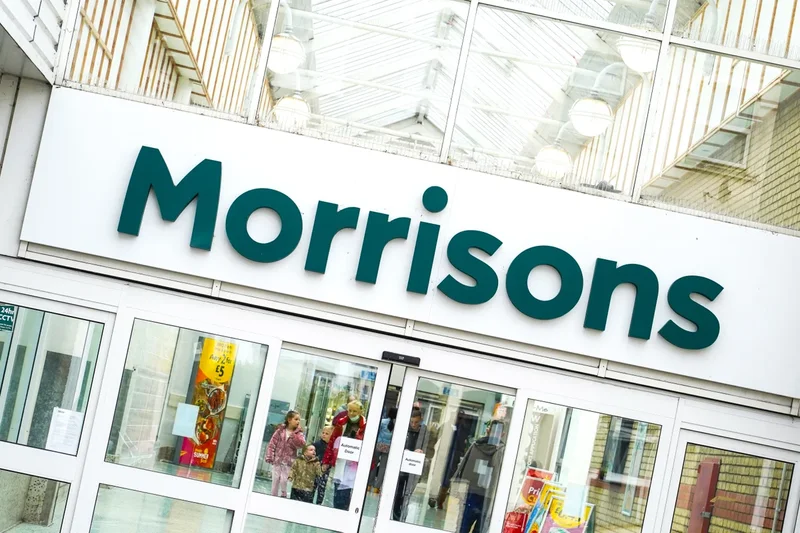 Morrisons debts rise despite cutting almost 5,000 jobs last year