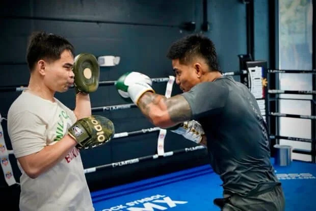 Magsayo, Cortes lock horns in Zuffa Boxing main card opener