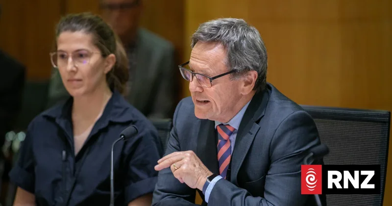 Poor data holding New Zealand back in fight against environmental challenges, new report shows