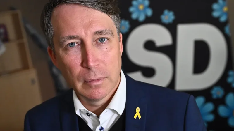 Top Sweden Democrat compares left-wing journalist to pro-Nazi traitor