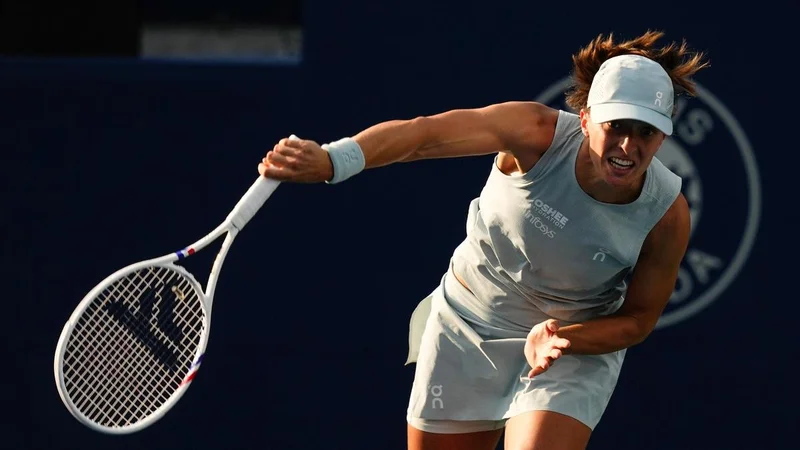 Swiatek beats Rybakina in Toronto for first WTA Tour title of 2026