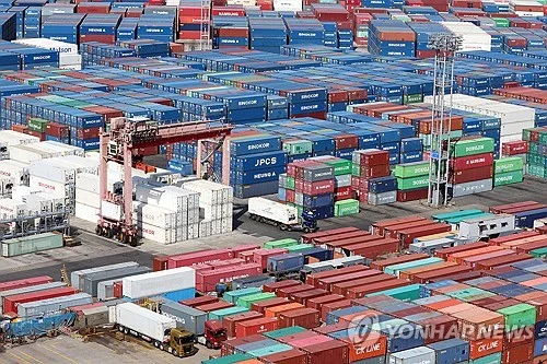 (LEAD) Exports up 45.3 pct in 1st 10 days of Aug. on chips