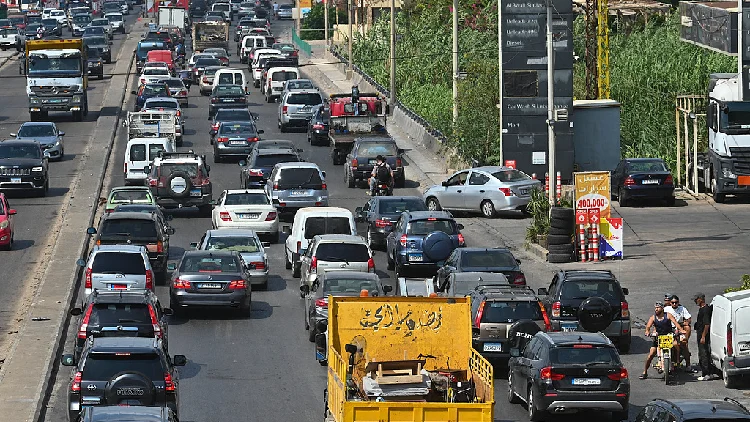 Israeli strikes push up Lebanon's death toll, deepen economic strain